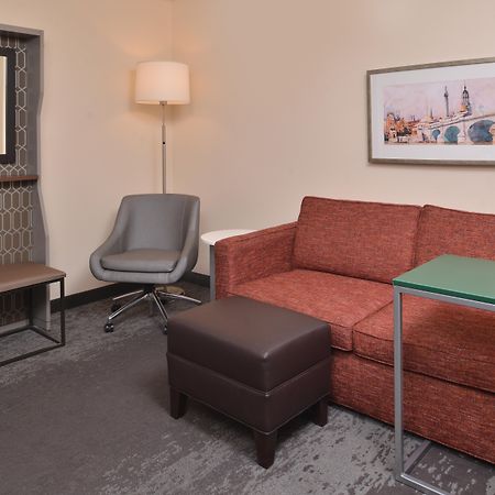 Holiday Inn & Suites Raleigh Cary By Ihg Zewnętrze zdjęcie