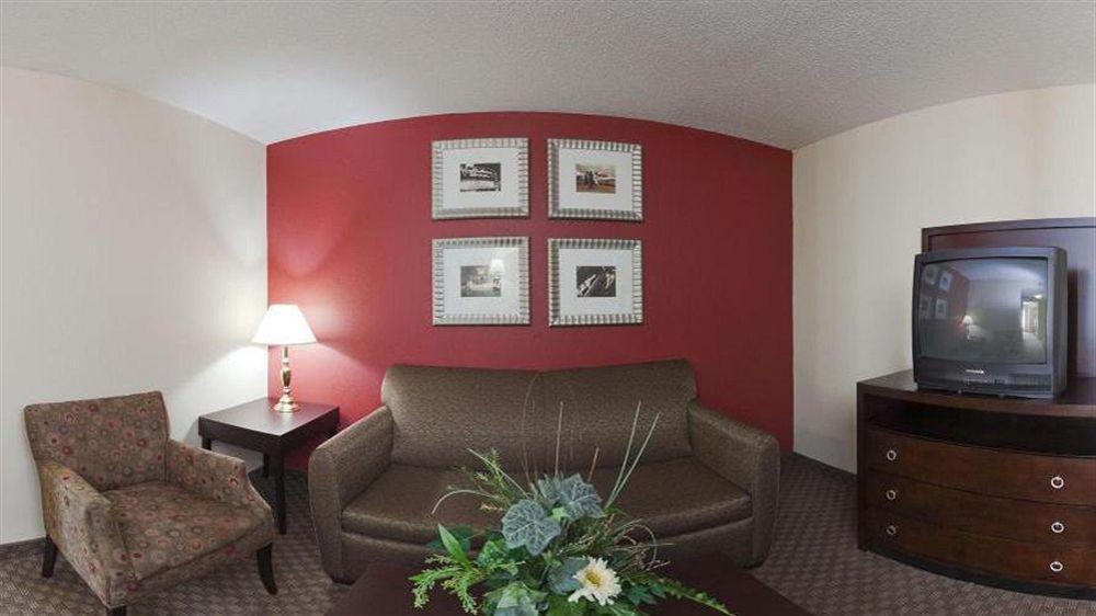 Holiday Inn & Suites Raleigh Cary By Ihg Zewnętrze zdjęcie