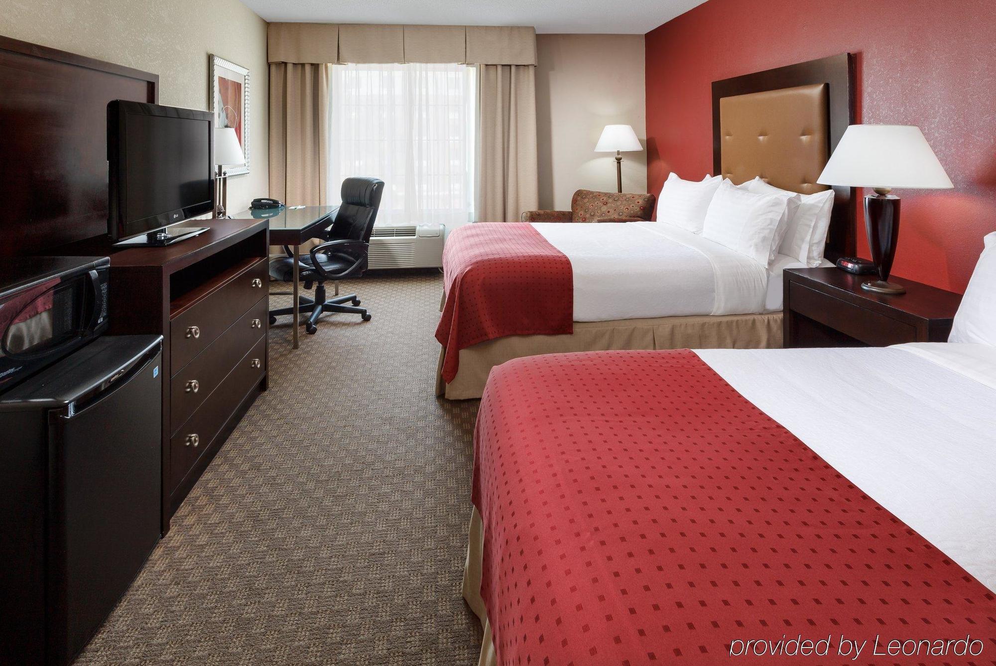 Holiday Inn & Suites Raleigh Cary By Ihg Zewnętrze zdjęcie