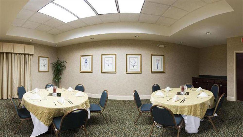 Holiday Inn & Suites Raleigh Cary By Ihg Zewnętrze zdjęcie