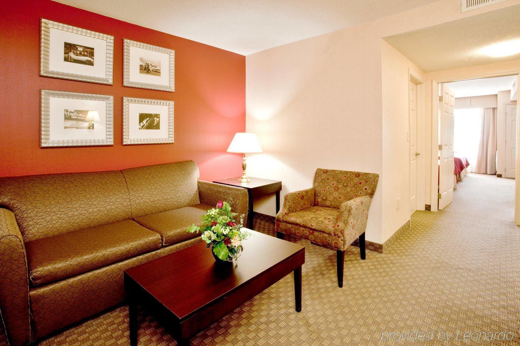 Holiday Inn & Suites Raleigh Cary By Ihg Zewnętrze zdjęcie