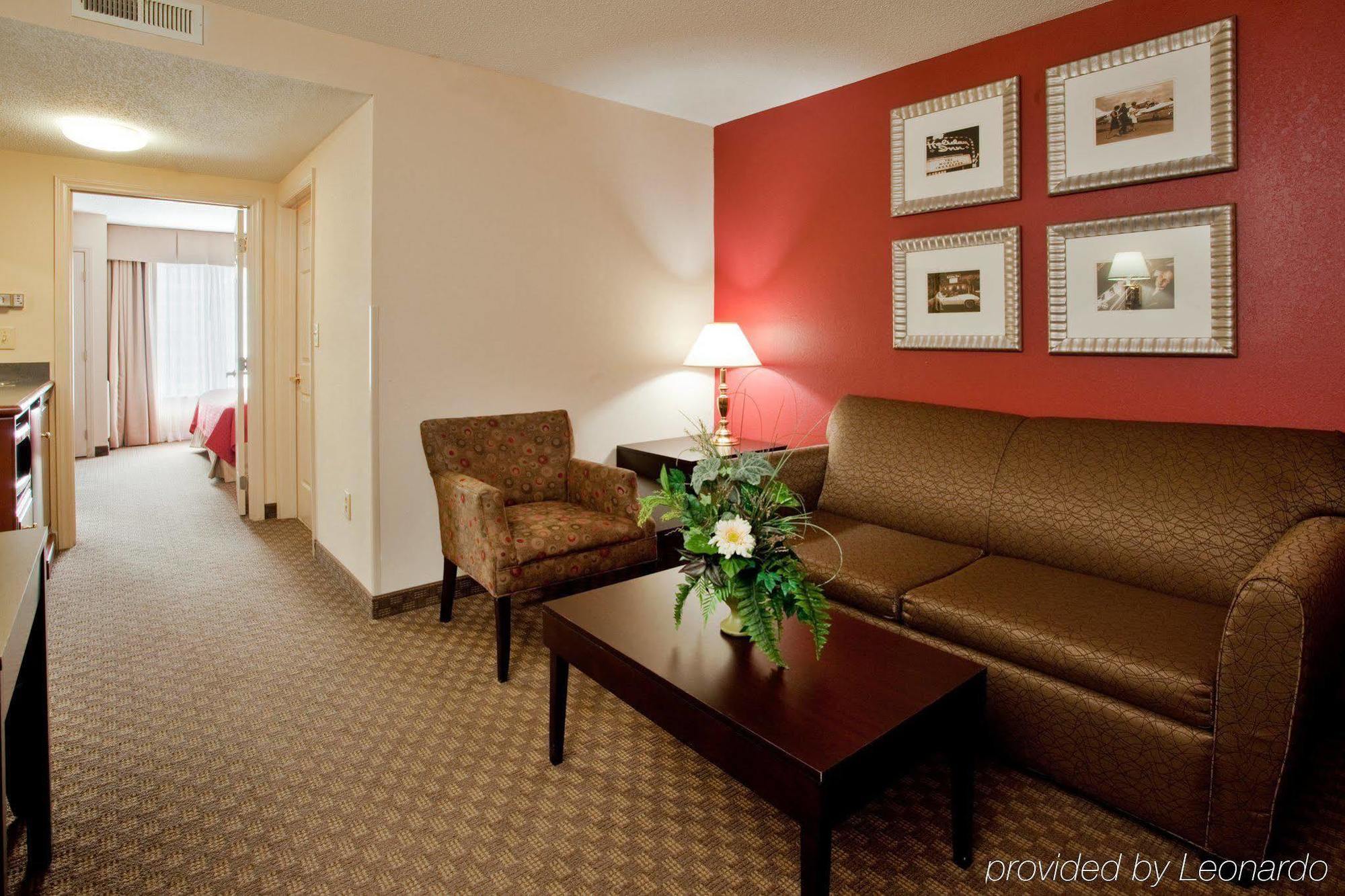 Holiday Inn & Suites Raleigh Cary By Ihg Zewnętrze zdjęcie