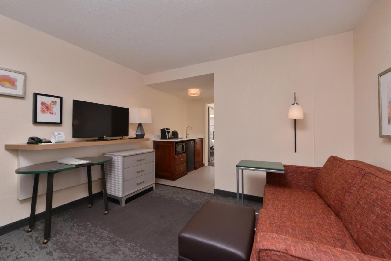 Holiday Inn & Suites Raleigh Cary By Ihg Zewnętrze zdjęcie